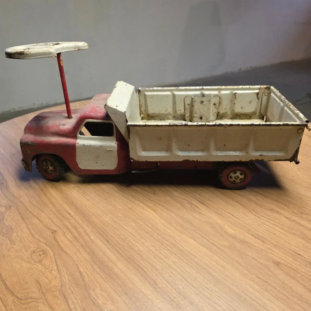 VTG Structo Metal Ride Er Dump Truck Ride On Toy Truck 1950s 1960s Pressed Steel
